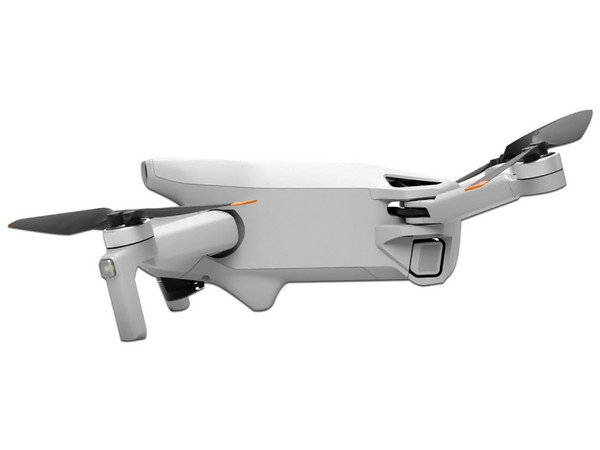 Drone DJI Mini 3 Combo Fly More, Incluye Control remoto, 1 Batería inteligente, hasta 38 min de vuelo, 12MP, 4K.