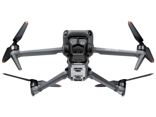 Dron DJI Mavic 3 Pro con Fly More Combo, Hasta 43 Minutos de Vuelo, USB-C, Color Gris.