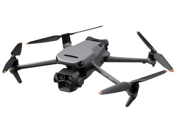 Dron DJI Mavic 3 Pro con Fly More Combo, Hasta 43 Minutos de Vuelo, USB-C, Color Gris.