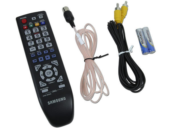 Home Theater Samsung, Audio 5.1, Dolby Digital, Reproductor de DVD, Karaoke,  USB, 330 Watts.