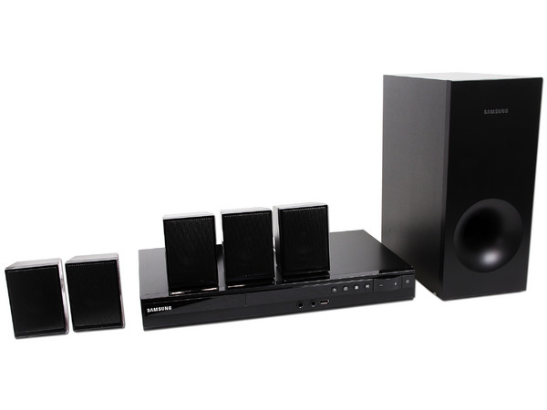 Home Theater Samsung, Audio 5.1, Dolby Digital, Reproductor de DVD, Karaoke,  USB, 330 Watts.