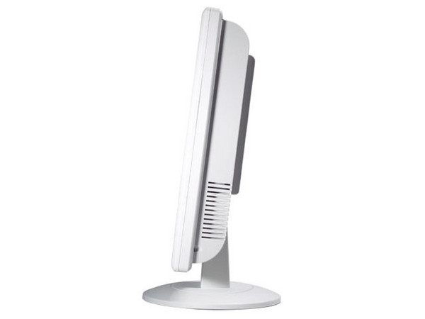 Monitor LCD BenQ FP767 de 17Pulg. con Bocinas Integradas, Color Beige.