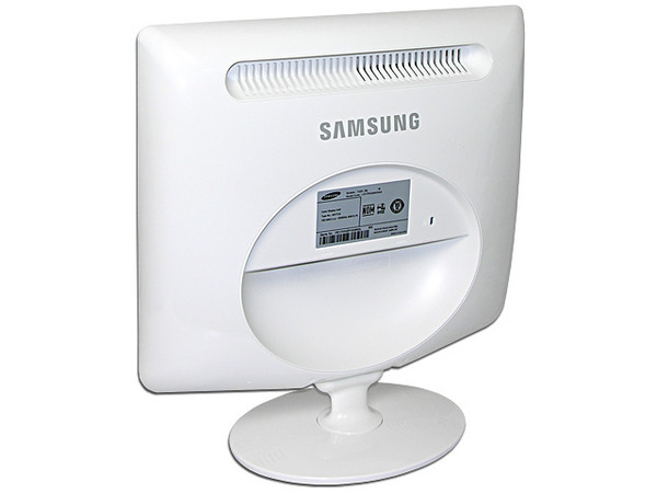 Monitor LCD Samsung 732N de 17 Pulg., Color Blanco.