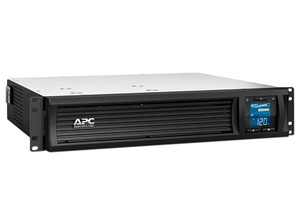 Smart UPS APC SMC1500-2U de 1500VA/900W con 6 contactos.