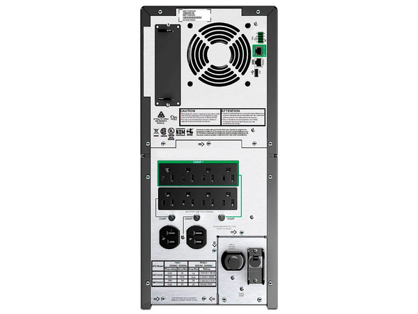 UPS APC SMT3000C de 2880VA/2700W con pantalla LCD, 8 contactos tipo NEMA 5-15R y 2 contactos NEMA 5-20R. Color Negro
