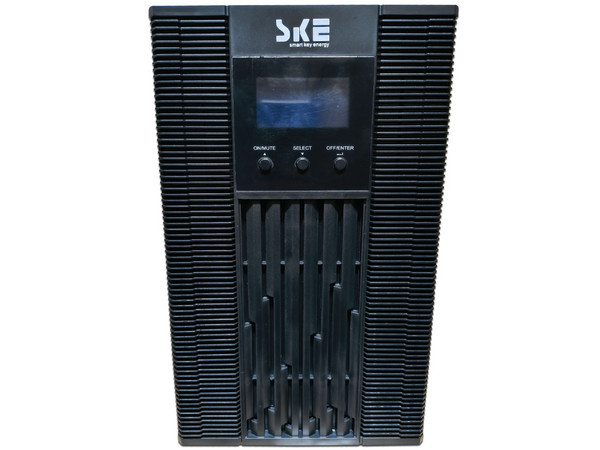 UPS Online SKE UH11-3 LS 3000VA 2700W Doble Conversión con Display LCD y Conexión por Borneras. Color Negro.