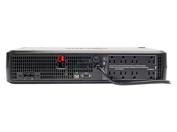 UPS Tripp Lite SmartPro de 1500VA (900W) con 8 contactos Nema 5-15R.