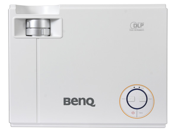 Proyector BenQ MP523, Resolución de 1024x768 y 2000 lúmenes.