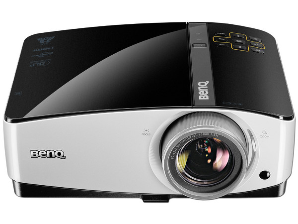 Proyector BenQ MX766, Resolución de 1024 x 768 y 4000 ANSI Lumens.