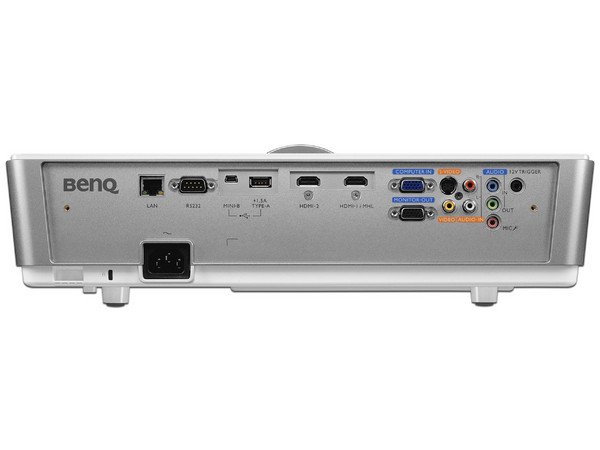 Proyector BenQ SU922+, Resolución de 1920 x 1200, Contraste 3,000:1‎, y 5,200 ANSI-Lumens‎.