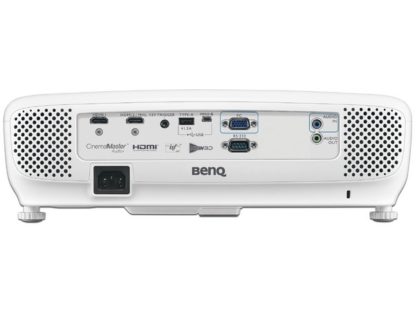 Proyector BenQ W1210st, resolución de 1920 x 1080p, contraste 15,000:1 y 2,200 ANSI-Lumens.