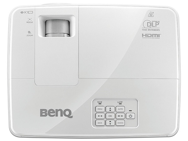 Proyector BENQ MW707, resolución 1280 x 800, Contraste 13,000:1 y 3,500 ANSI-Lumens, conectividad RJ-45.