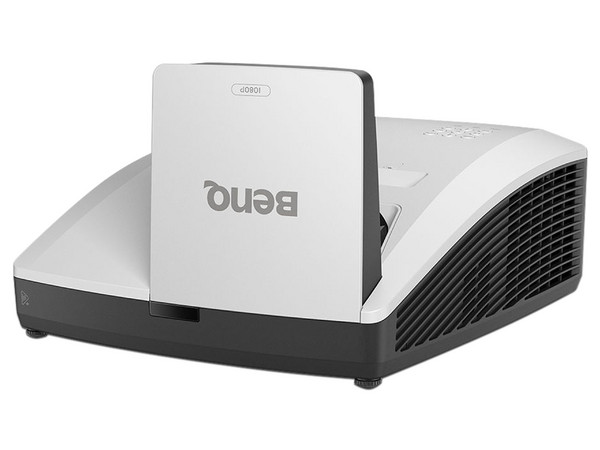 Proyector BenQ LH856UST: 
Resolución Full HD (1920 x 1080), 
DLP, 
3500 Lúmenes, 
Tiro Ultra Corto. 
Color Blanco.