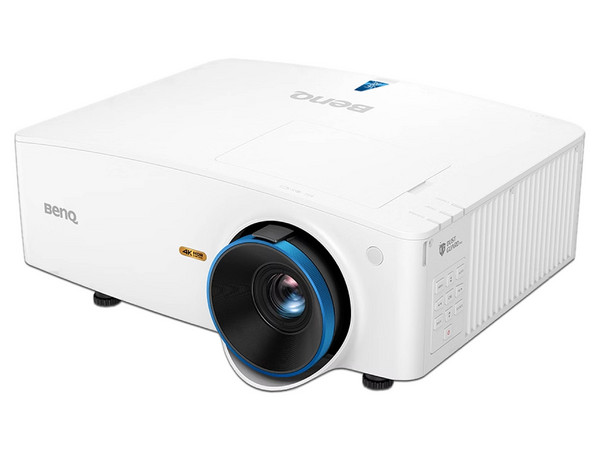 Proyector DLP BenQ LK935, 
Resolución 4K (3840 x 2160),
5500 Lúmenes, 
Contraste de 3000000:1,
Color Blanco.