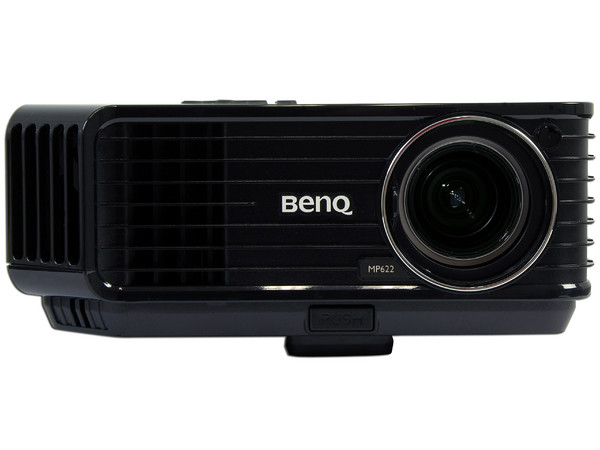 Proyector BenQ MP622, Resolución de 1024X768 y 2,700 ANSI lúmenes.