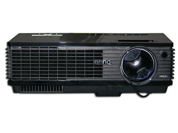 Proyector BenQ MP610 de 2000 LUM