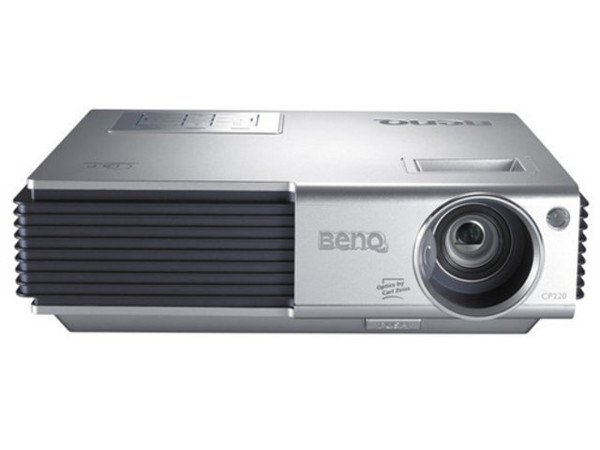Proyector BenQ CP220 de 2000 ANSI LUMENES