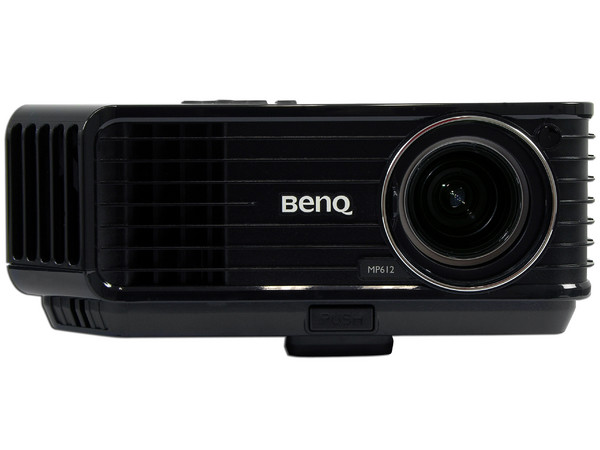 Proyector Profesional BenQ MP612, Resolución de 800x600 y 2,500 lúmenes.