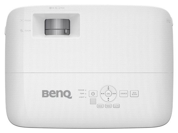 Proyector DLP BenQ MX560C: 
Resolución XGA (1024 x 768), 
Contraste 20.000:1 y 4000 ANSI-Lúmenes, 
HDMI, Bocina Integrada, 
Color Blanco.