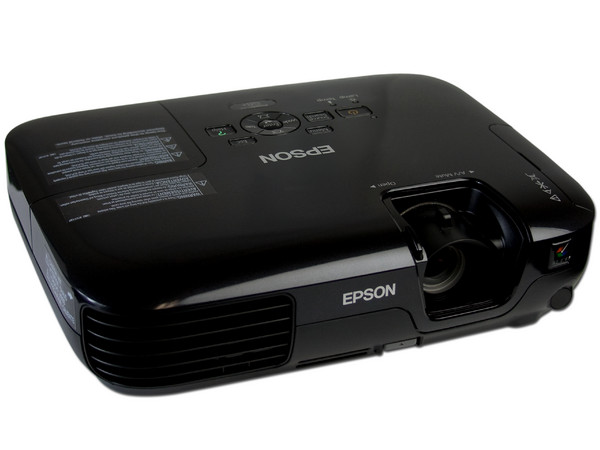 Proyector Epson PowerLite S8+, Resolución de 800x600 y 2,500 lúmenes.
