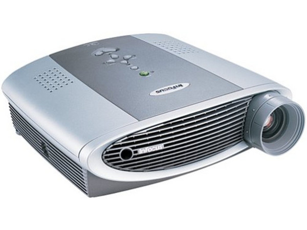 Proyector InFocus LP530 de 2000 Lumens, 3KG con Control Remoto y Maletín