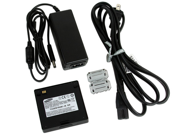  Samsung Pico Proyector LED SP-H03, Resolución de 854 x 480 y 30 lúmenes.