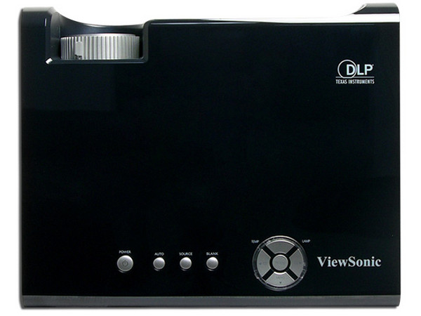 Proyector ViewSonic PJ503D, Resolución de 800x600 y 1.500 lúmenes.