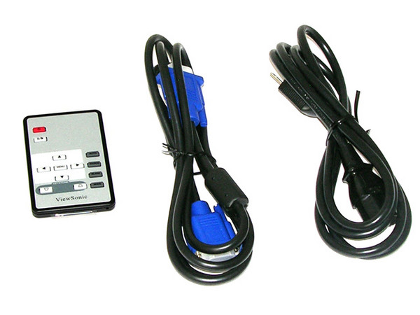 Proyector ViewSonic PJ503D, Resolución de 800x600 y 1.500 lúmenes.