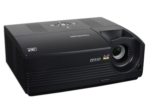 Proyector ViewSonic PJ551D, Resolución de 1024X768 con 2,300 lúmenes.