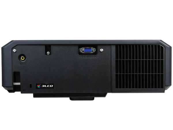 Proyector Viewsonic PJL7211, Resolución de 1024x768 y 2,200 lúmenes.