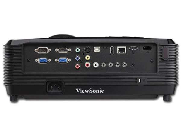 Proyector ViewSonic Pro8500, resolución de 1024 x 768, 5000 Lumens.