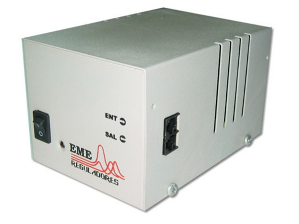 SLIM LINE Regulador de voltaje de 2.0KVA