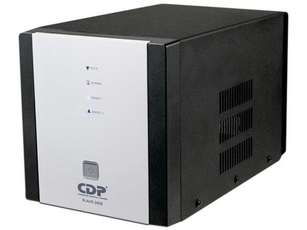 Regulador de voltaje CDP AVR 2408, de 2400VA / 1800W con 8 contactos.