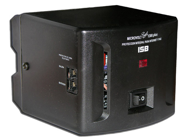 Regulador MICRO-VOLT, 1300VA, 8 contactos.