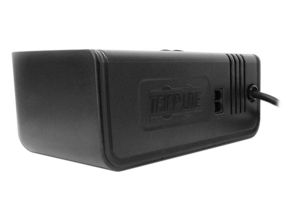 Regulador Tripp Lite VR2008R de 2000VA/1000W con 8 contactos.