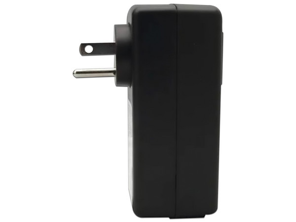 Regulador Vica VP132 para Linea Blanca de 1800VA / 1800W con 1 contacto.