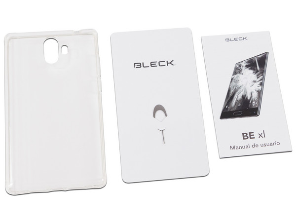 Smartphone Acteck Bleck BE XL:
Procesador MTK6750T Octa Core (1.5 GHz),
Memoria RAM de 3 GB, Almacenamiento de 32 GB
(expandible con MicroSD),
Pantalla de 5.5