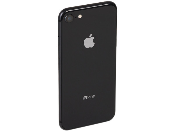 Smartphone Apple iPhone 8:
Procesador Chip Apple A11 Bionic Neural Engine,
Almacenamiento de 64GB,
Pantalla retina de 4.7