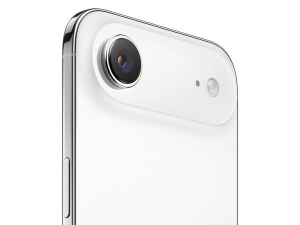 iPhone 17 Air:
Procesador Chip A19 Pro, 
Almacenamiento de 256GB, 
Pantalla Super Retina XDR OLED de 6.5