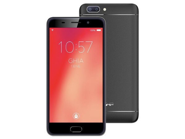 Smartphone GHIA ZEUS 3G:
Procesador: Quad Core (hasta 1.3GHz),
Memoria RAM de 1GB, Almacenamiento de 8GB (expandible con microSD),
Pantalla 5.5
