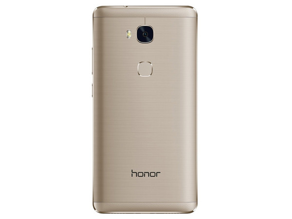 Smartphone Huawei Honor 5X:
Procesador Snapdragon 615 Octa Core (1.5 GHz),
Memoria RAM de 2GB, Almacenamiento de 16GB
(expandible con microSD),
Pantalla de 5.5