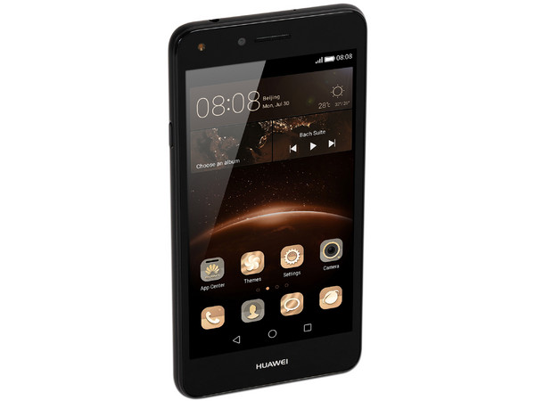 Smartphone Huawei Y5 II:
Procesador: Mediatek MT6735P Quad Core (1.30 GHz),
Memoria RAM de 1GB, Almacenamiento de 8GB (expandible con microSD),
Pantalla 5