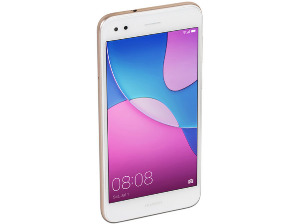 Smartphone Huawei G Elite Plus:
Procesador Quad Core (1.40GHz),
Memoria RAM de 2GB, Almacenamiento de 16GB
(expandible con microSD),
Pantalla de 5