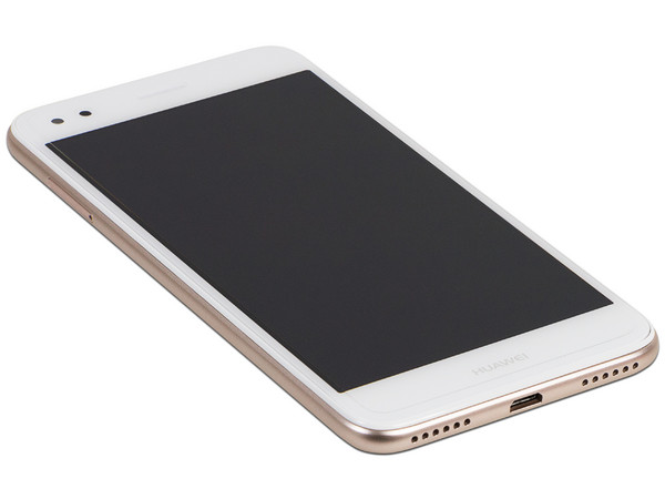 Smartphone Huawei G Elite Plus:
Procesador Quad Core (1.40GHz),
Memoria RAM de 2GB, Almacenamiento de 16GB
(expandible con microSD),
Pantalla de 5