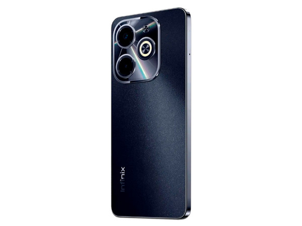 Smartphone Infinix Hot 40i: 
Procesador Octa Core (hasta 1.6 GHz), 
Memoria de 8GB, Almacenamiento de 256GB, 
Pantalla LED Multi-Touch de 6.56