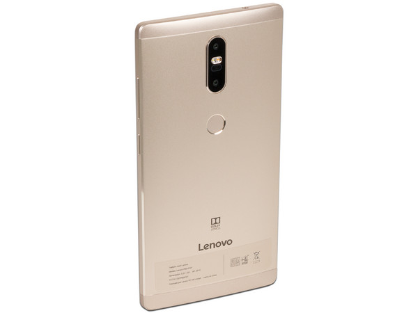 Smartphone Lenovo Phab 2 Plus PB2-670Y:
Procesador MediaTek MTK 8783 Octa-Core,
Memoria RAM de 3GB, Almacenamiento de 32GB,
Pantalla LED Multi-touch de 6.4