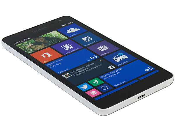 Smartphone Microsoft Lumia 535 con Pantalla Touch de 5