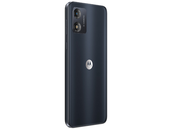 Smartphone Motorola Moto E13: 
Procesador UNISOC T606 (hasta 1.6 GHz), 
Memoria RAM de 2GB, 
Almacenamiento de 64GB, 
Pantalla LED Multi-Touch de 6.5