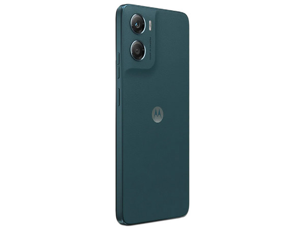 Smartphone Motorola Moto G06: 
Procesador Mediatek Helio G81 (hasta 2.0 GHz), 
Memoria RAM de 4GB, Almacenamiento de 64GB, 
Pantalla LED Multi-Touch de 6.8