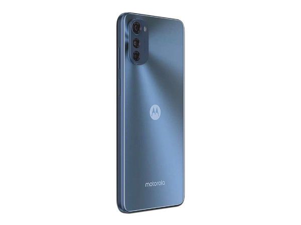 Smartphone Motorola Moto E32:
Procesador Unisoc T606 (hasta 1.6 GHz), 
Memoria RAM de 4GB, Almacenamiento de 64GB, 
Pantalla LED Multi Touch de 6.5